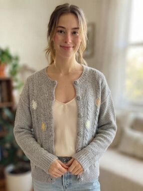 Charlie & Robin Light Gray Embroidered Button-Up Wool Blend Cardigan Size Small